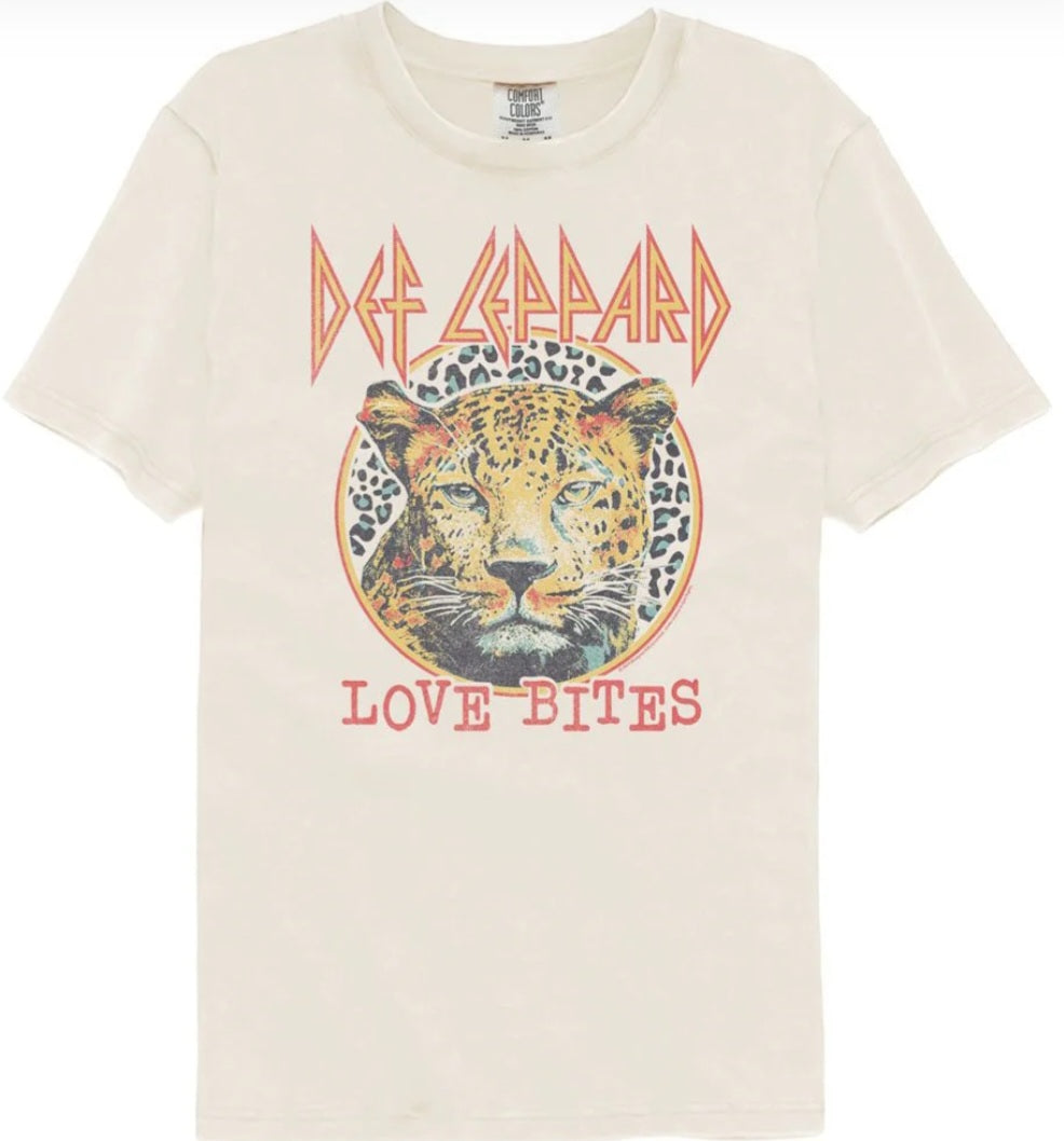 Ivory crewneck T-shirt with Def Leppard Love Bites cat graphic