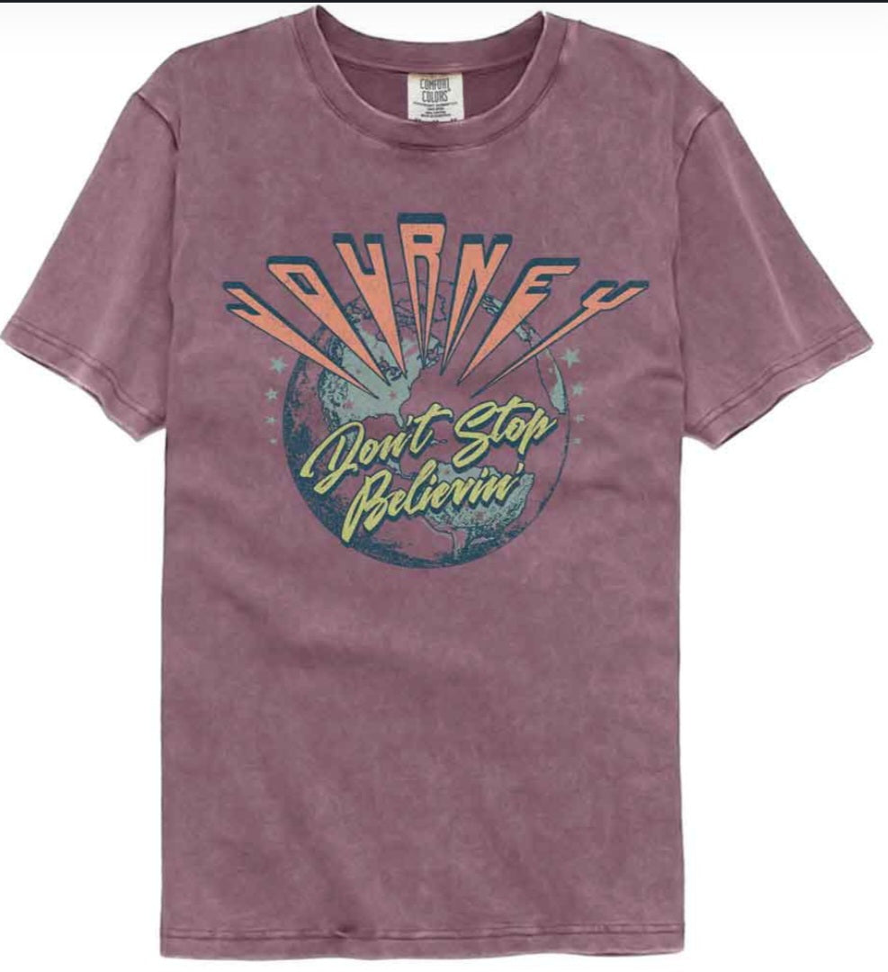 Berry T-shirt with Don't Stop Believin' front graphic