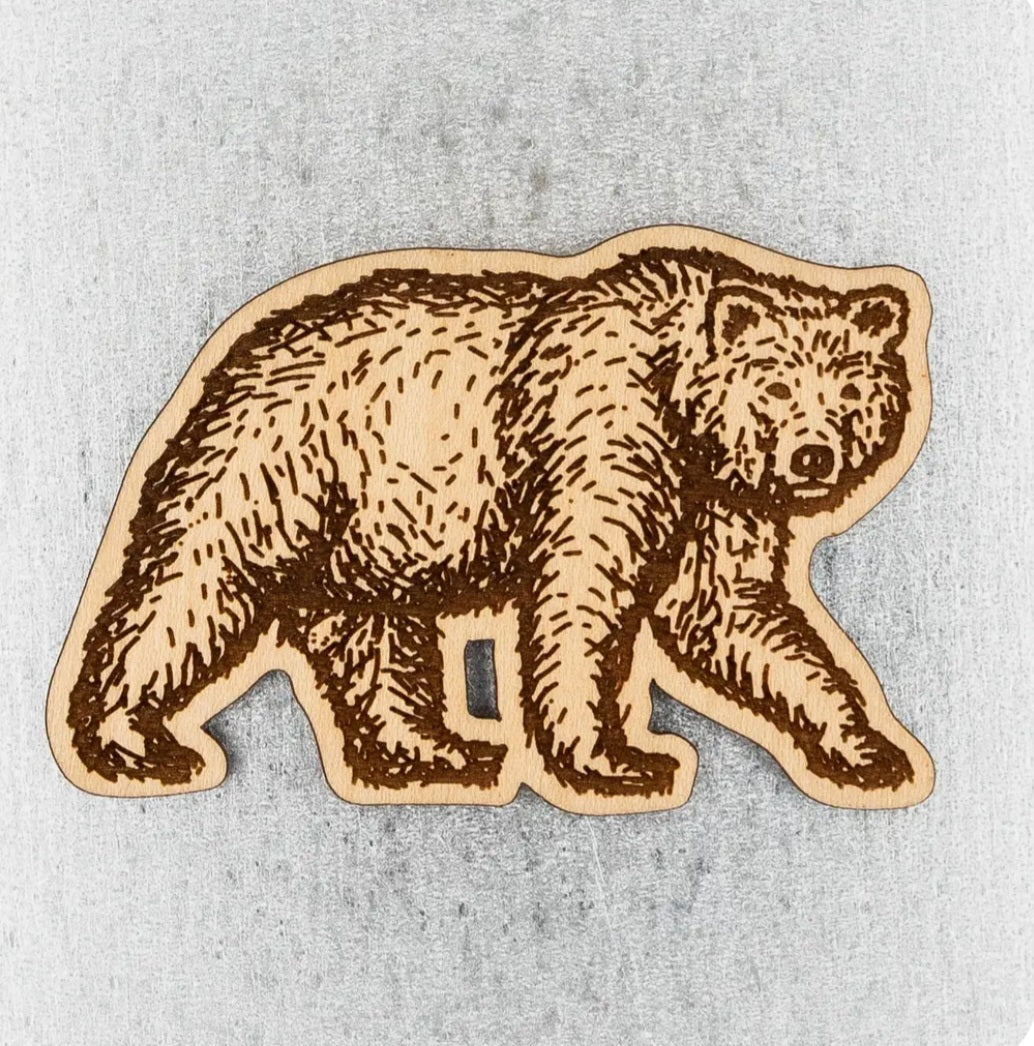 Wood grizzly bear magnet, tan cutout with engraved brown details